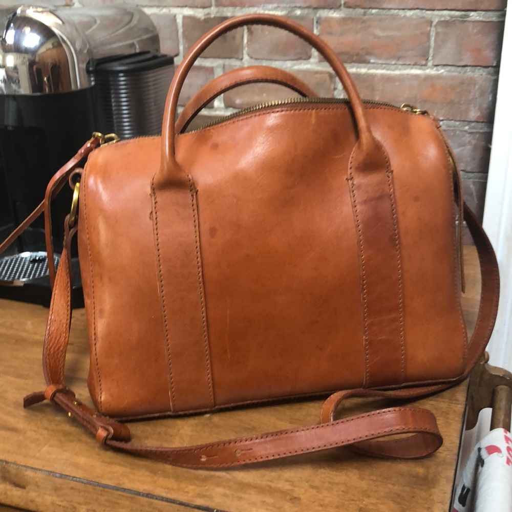 Madewell the Prague crossbody leather bag retired model